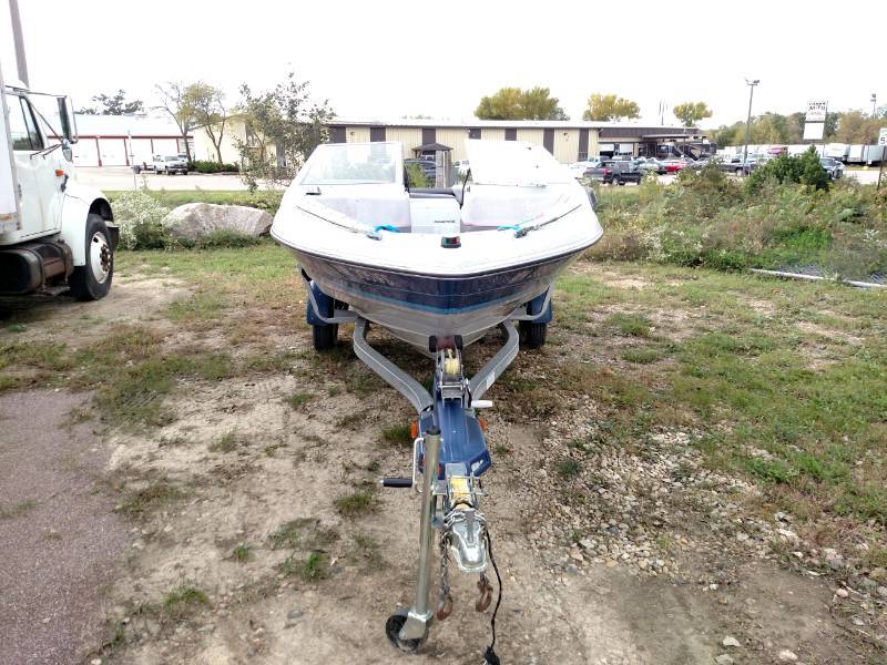 1989 Bayliner Capri 17 Runabout Fi...