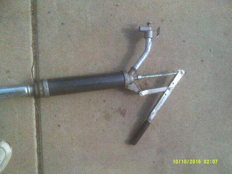 HAND PUMP