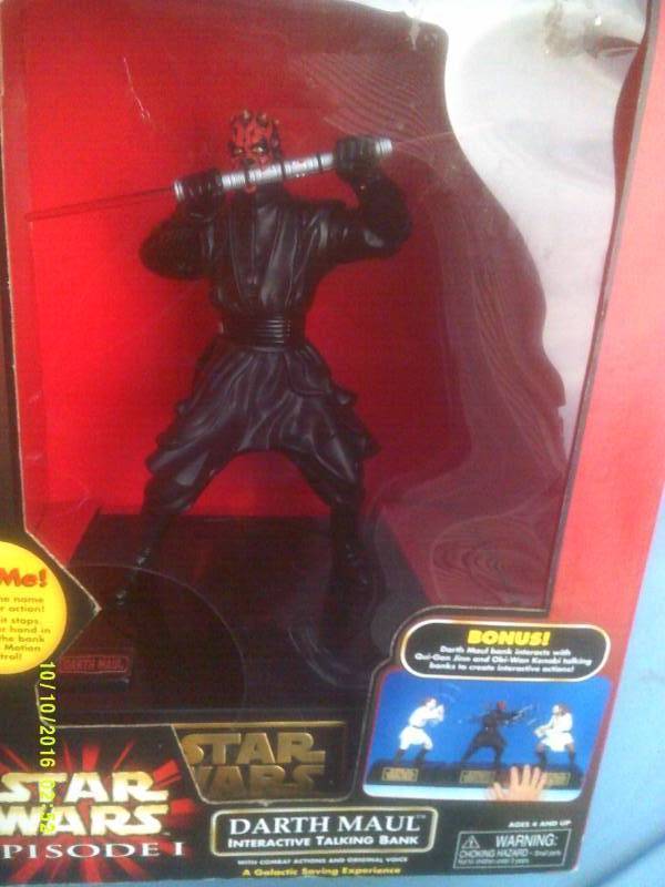 COLLECTIBLE TALKING STAR WARS BANK