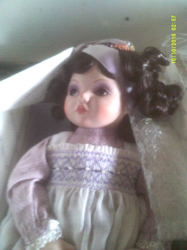 COLLECTIBLE THY VIOLET PORCELIAN DOLL