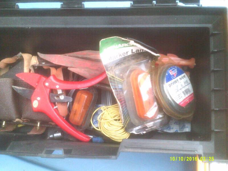 TOOL BOX WITH TOOLS