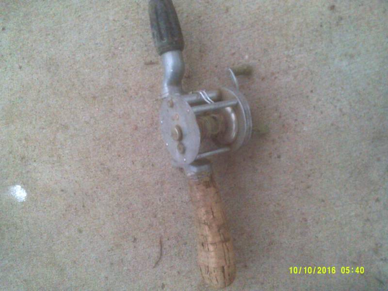 ANTIQUE STEEL ROD AND REEL