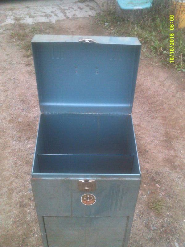 STEEL BOX