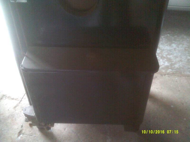 ANTIQUE JUNGERS OIL STOVE
