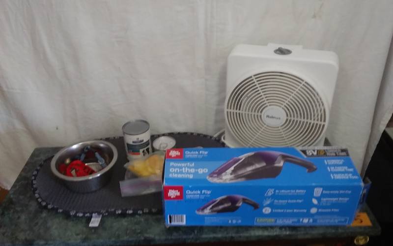 Dog- DishesTreatsPlacematAccessories, Hand-Vac, Fan
