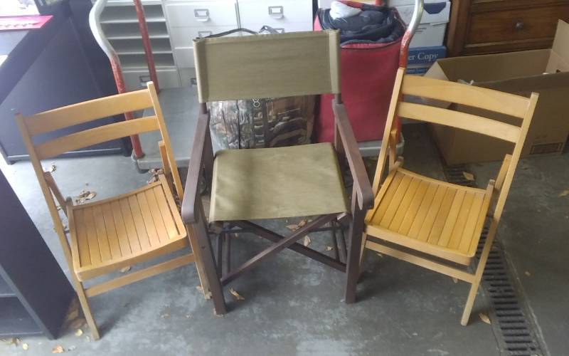 2 Wood Folding Chairs 1 Wood Frame Director S Chair