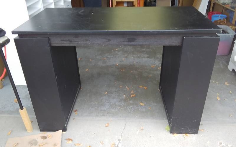 Black Work TableDesk With Side Organizer Built-In