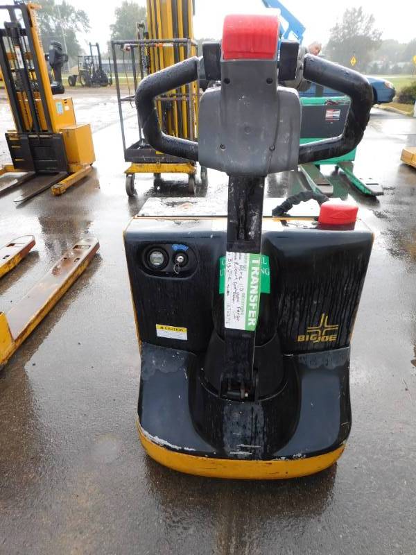 lot 10 image: 2013 Big Joe WPT-45 Electric Pallet Jack