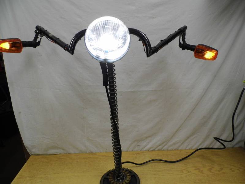 lot 4 image: Light Made from AutoMotorcycle Parts