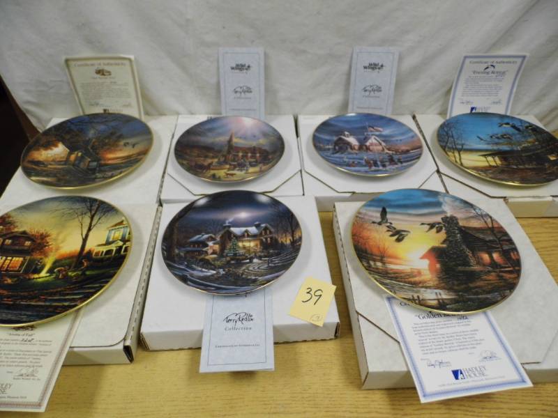 lot 39 image: Lot of 7 Collector Plates
