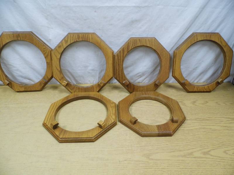 lot 40 image: Wooden Plate Holders