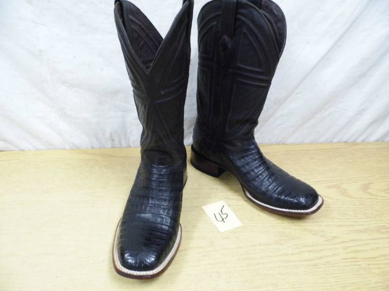 lot 45 image: Stetson Crocodile Boots