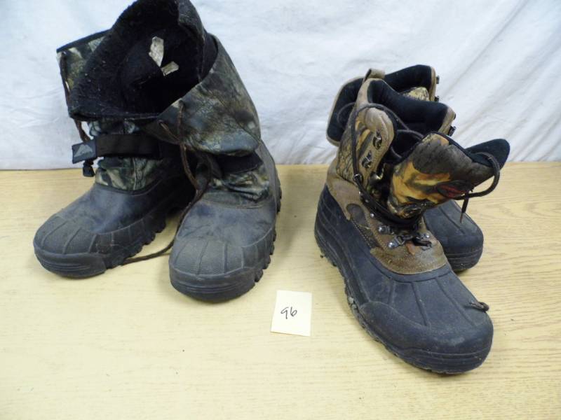 lot 96 image: 2 Pair of Boots