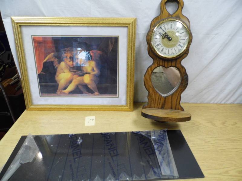 lot 102 image: Picture - Clock