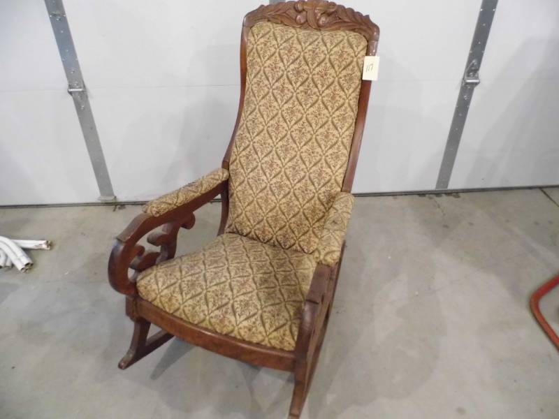 lot 117 image: Antique Rocking Chair