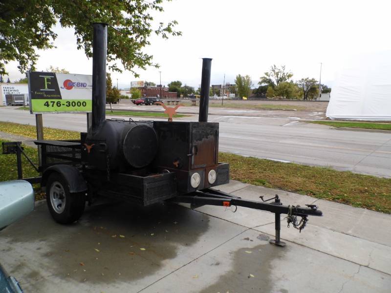 lot 120 image: Smoker - BBQ Grill