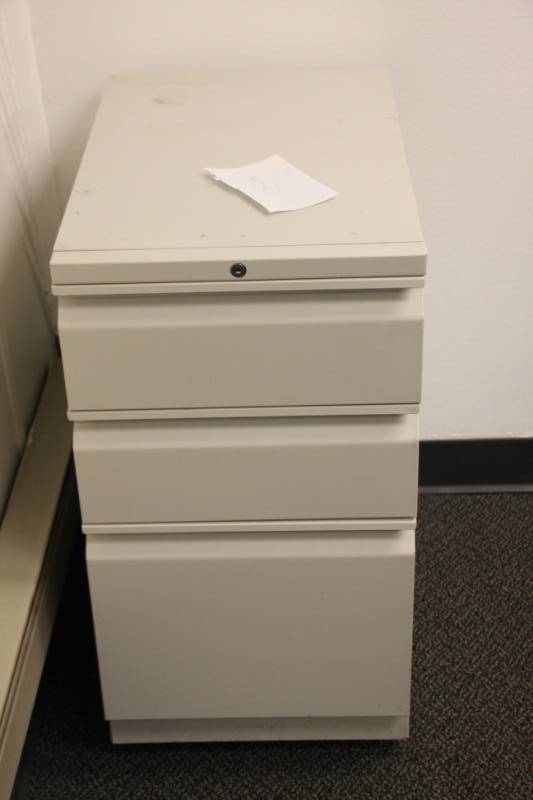 3 Drawer Tan File Cabinet 28 x 15