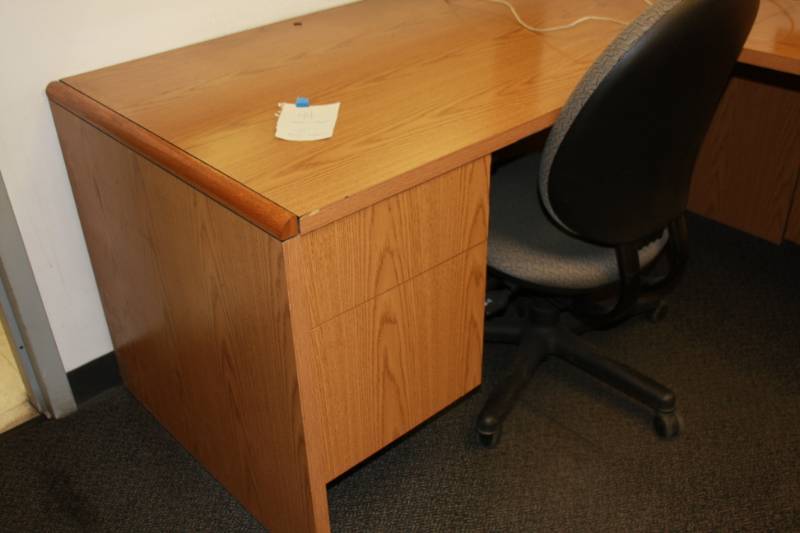 Oak L Shape Desk with Office Chair Room 7