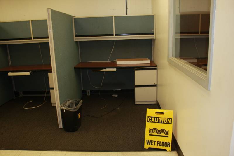 4 Cubicle Desks 2 Chairs, and much more Room 7