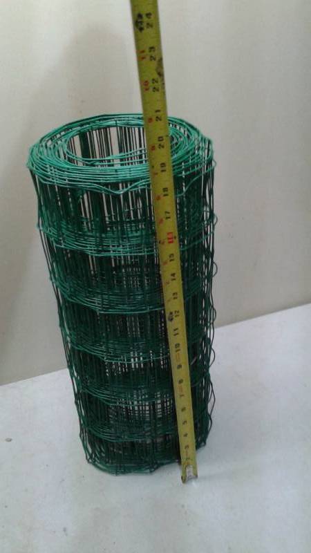 lot 23 image: Roll Of Green Wire Garden Fence