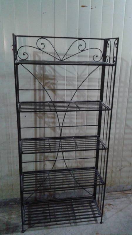 lot 33 image: Iron Metal Garden Folding Shelf, Good Condition