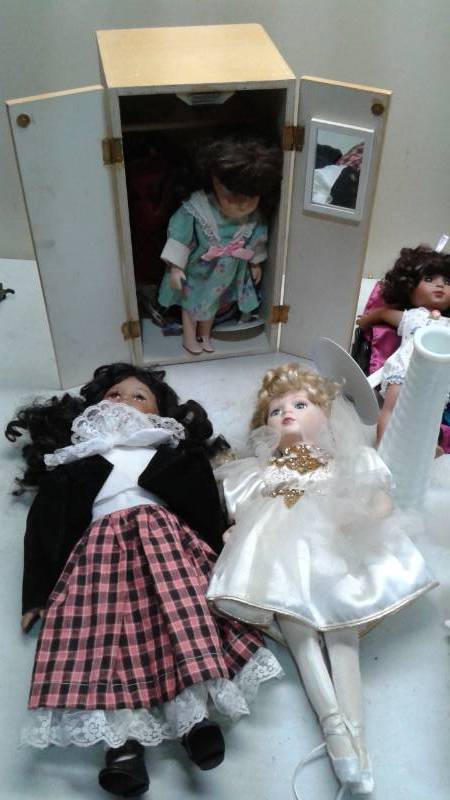 lot 94 image: Lot Of Mixed Items, Milk Glass, Dolls