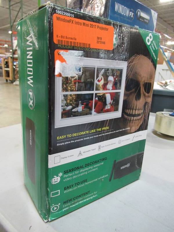 lot 41 image: WindowFX Intro Mini 2017 Projector - New in Box.