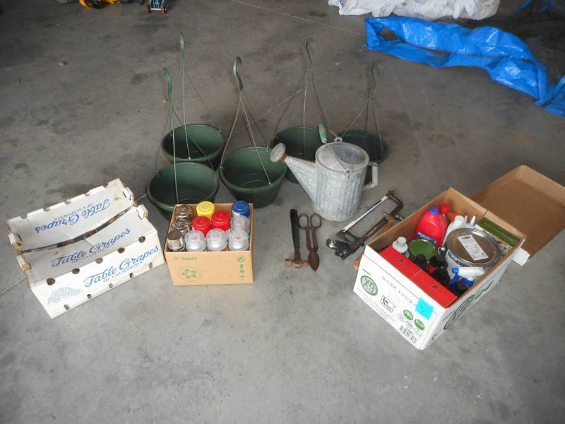 Assorted Garage Items