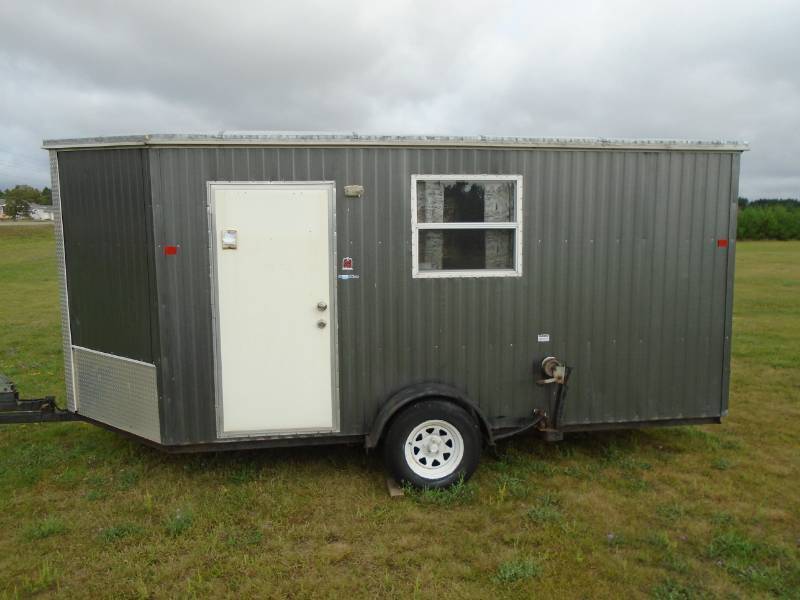 lot 2 image: 2005 American Fishhouse