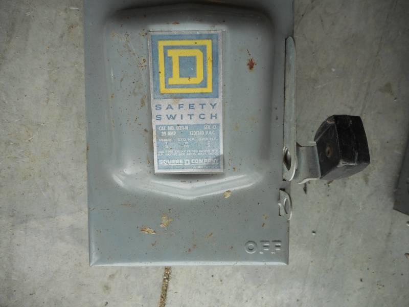 lot 18 image: Electrical Boxes and Fans