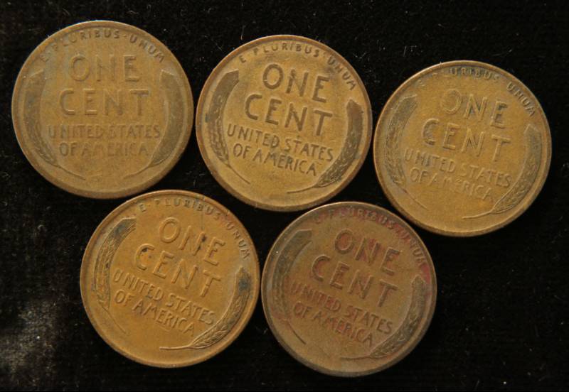 lot 81 image: 5 US WHEAT CENTS 1925 P-D-S 1926 P-D
