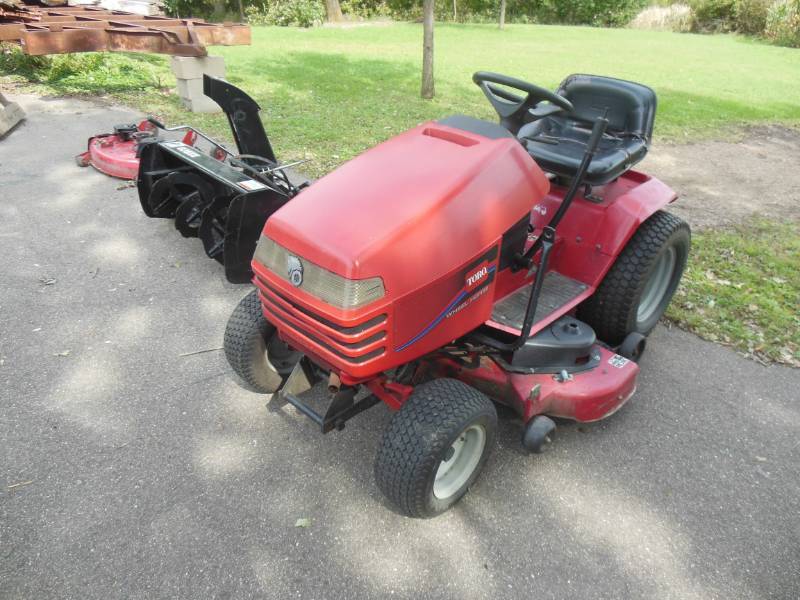 Toro 265 hydro garden tractor with ...