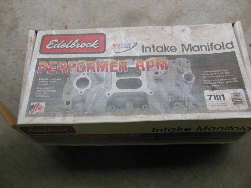 New Edelbrock Performer intake mani...