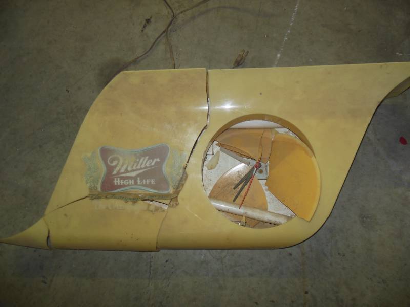 Miller High Life electric clock sig...