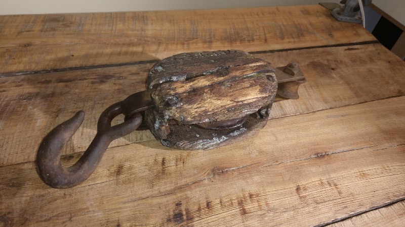 Vintage LSC Co. Wood Block Pulley w Hook