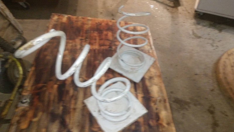 Industrial Coil Springs w Base (2)