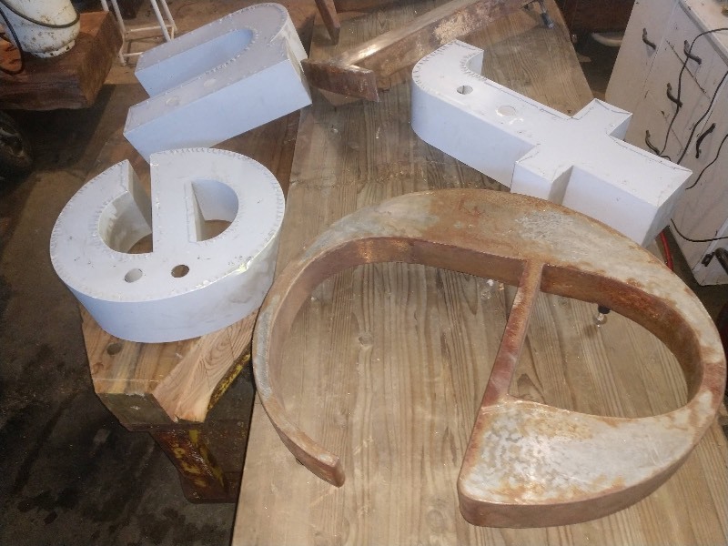 Metal Sign Storefront Letters (7)