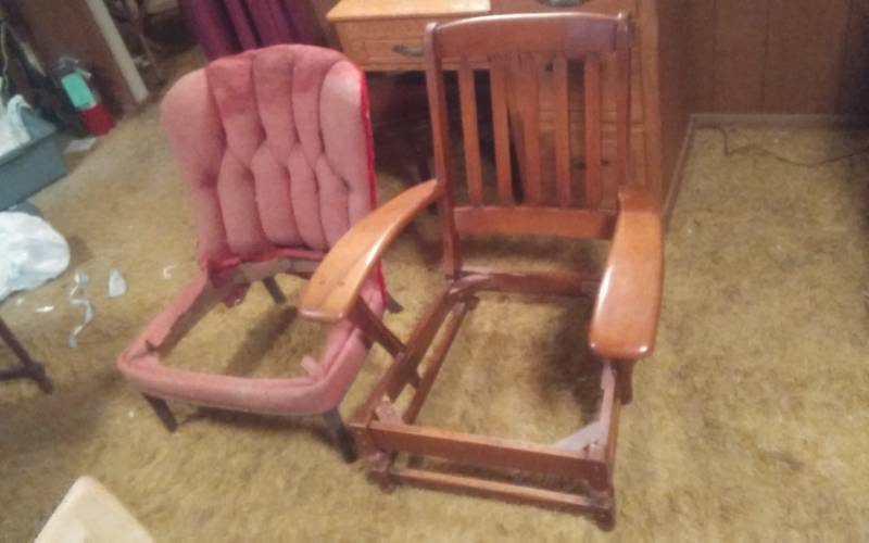 lot 65 image: 2-Project Chairs