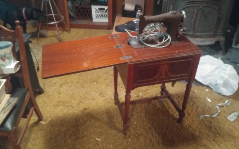 lot 66 image: Sewing Machine National Rotary With Cabinet