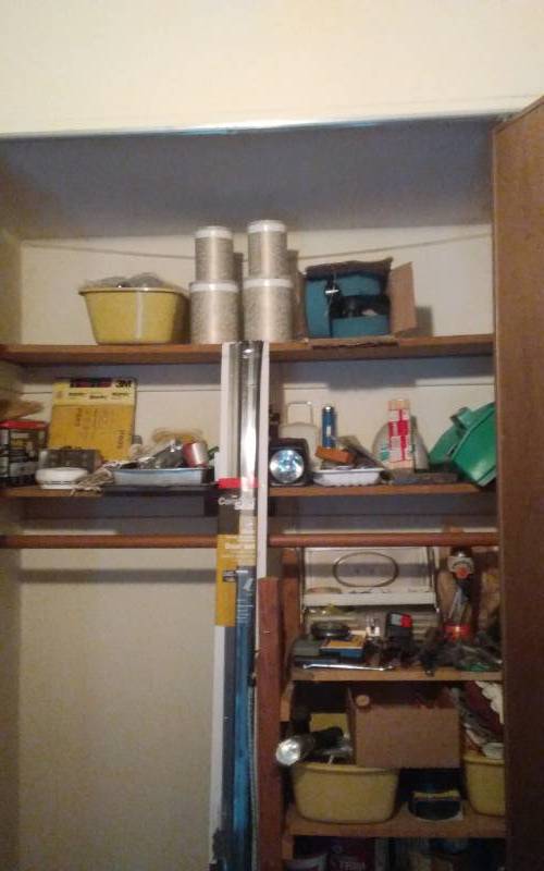 lot 88 image: Entry Way Closet Contents Hardware & Tools