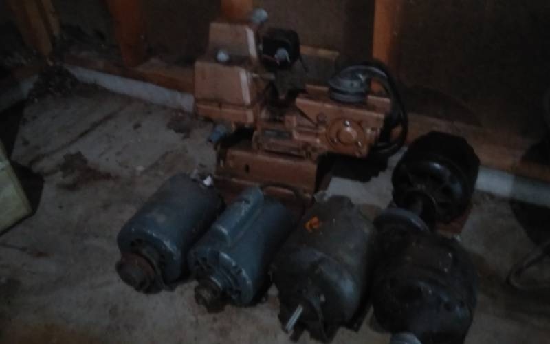 lot 93 image: 1-Pump & Assorted Electric Motors