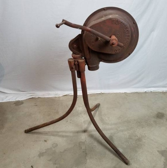 lot 5 image: Vintage Black Smith Iron Forge Fan Buffalo Forge Co.