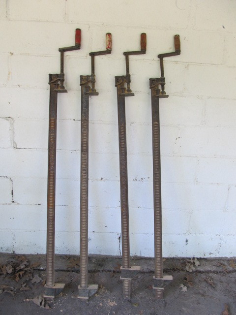 lot 89 image: 4 Hargrave 36 Ratcheting Bar Clamps