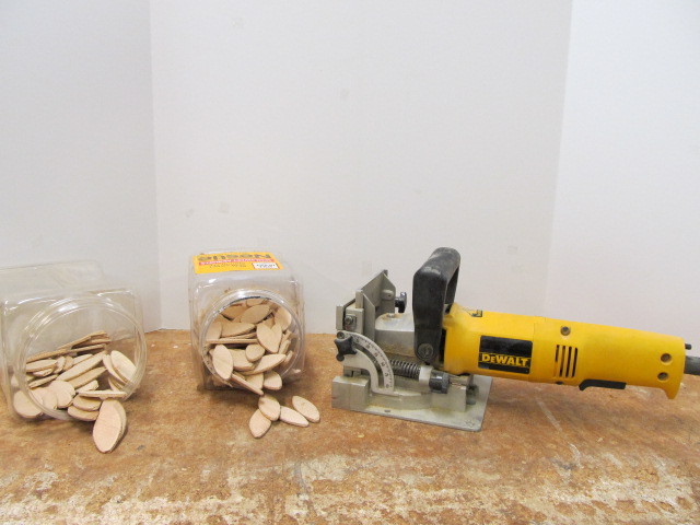 lot 109 image: DEWALT Plate Jointer