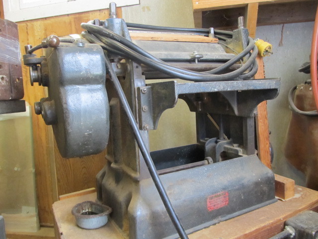 lot 18 image: Vintage PARKS Woodworking Planer