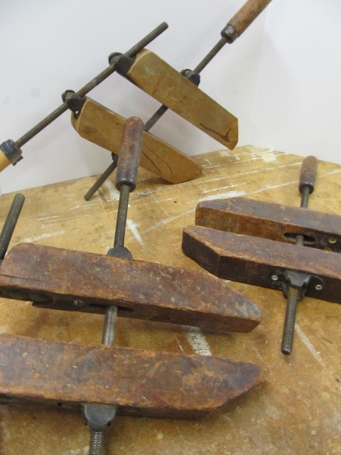 lot 25 image: 3 Antique Screw Clamps