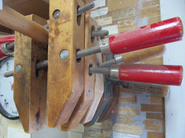 lot 29 image: 6 Vintage WETZLER Screw Clamps