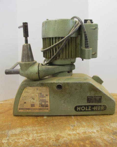 lot 40 image: HOLZHER ET-117 Power Feed MachineStock Feeders