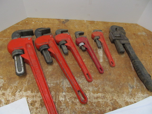 lot 63 image: Group of Assorted Pipe Wrenches
