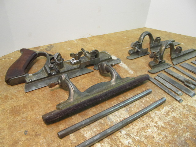 lot 125 image: Antique STANLEY No. 45 Combination Plane